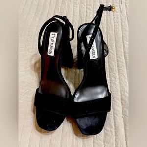 Steve Madden/Lessa (size 7.5)